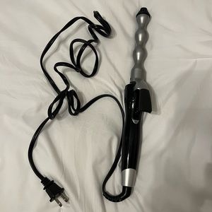 BARELY USED Goody Heat Wave Creator Styling Iron